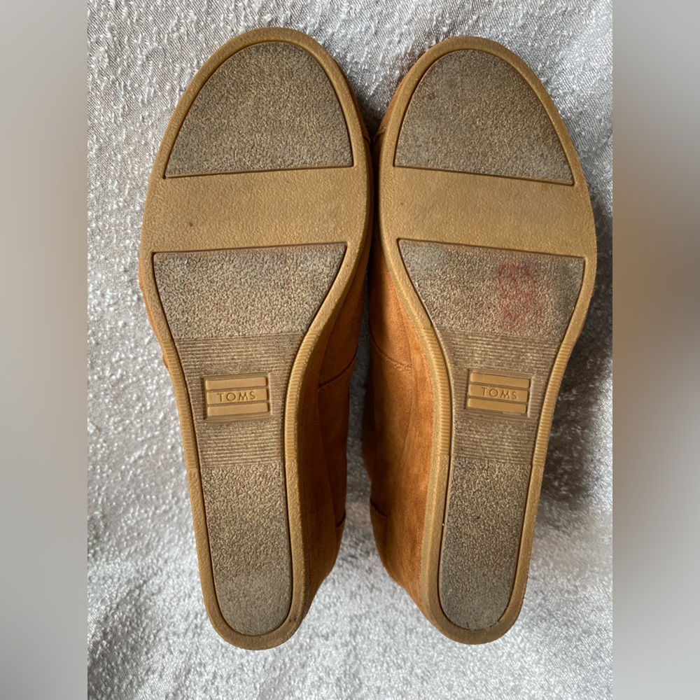 TOMS Desert‎ Booties with 3" Wedge Tan Lace up Suede Size 10W - Picture 7 of 12